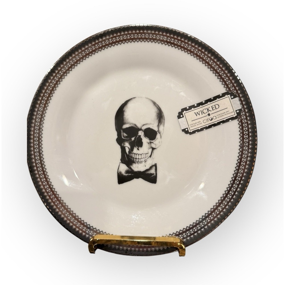 Five Ciroa WICKED Salad Plates 7-1/2" Skull Elegant Silver Goth Halloween - Picture 7 of 8